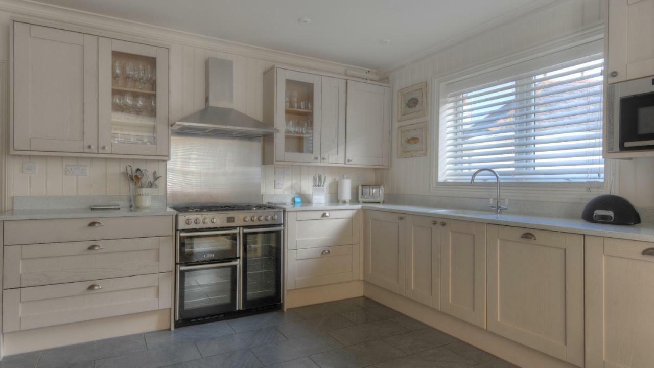 2 Hadleigh Villas ไลม์รีจิส ภายนอก รูปภาพ